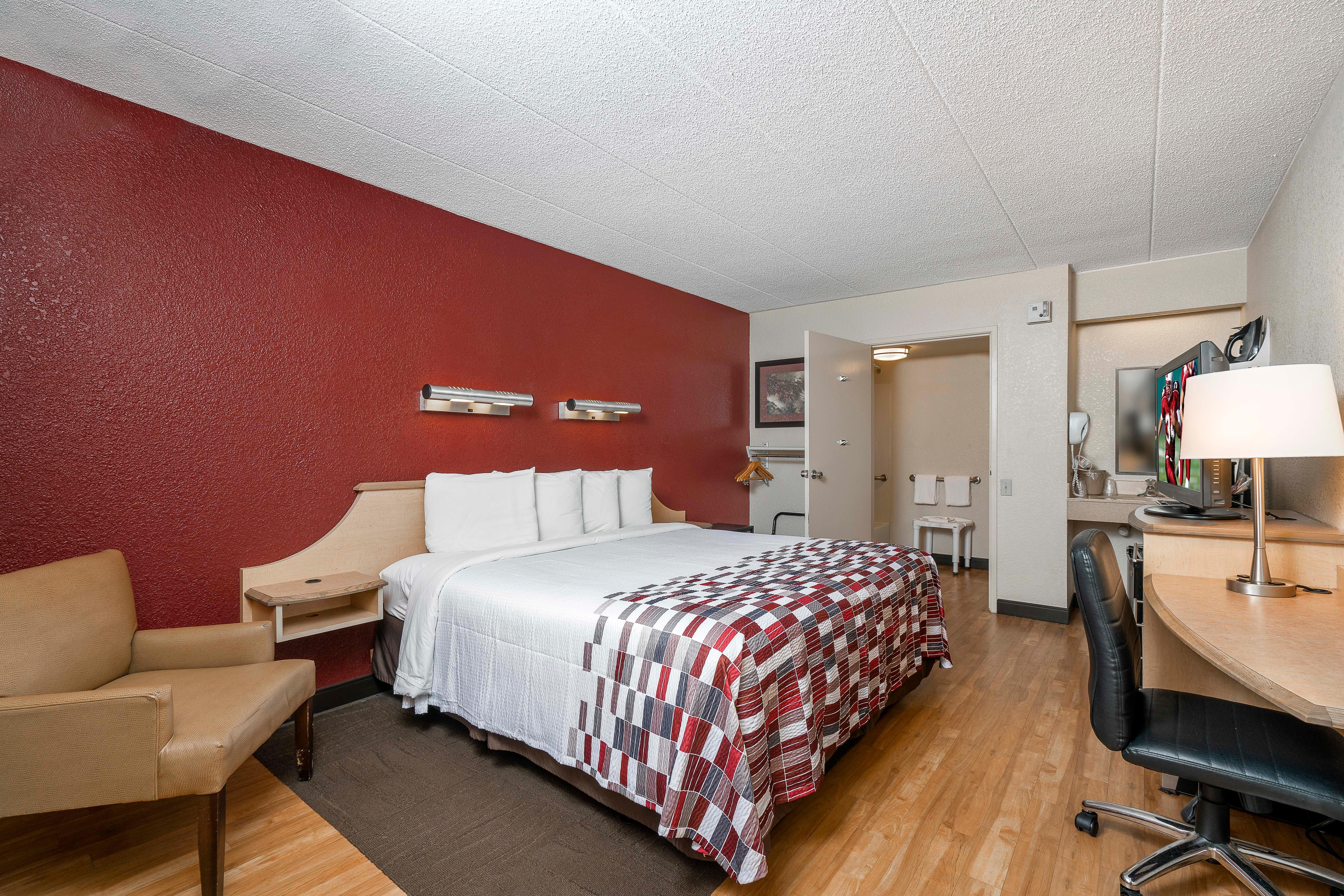 Red Roof Inn Detroit - Roseville St Clair Shores Экстерьер фото