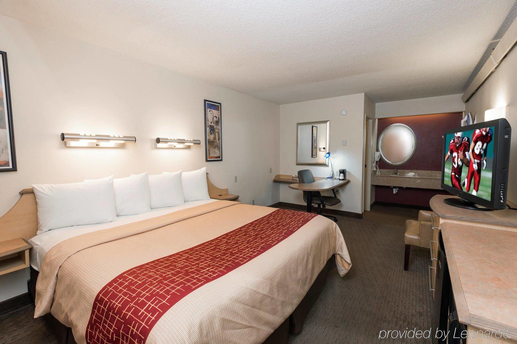 Red Roof Inn Detroit - Roseville St Clair Shores Экстерьер фото