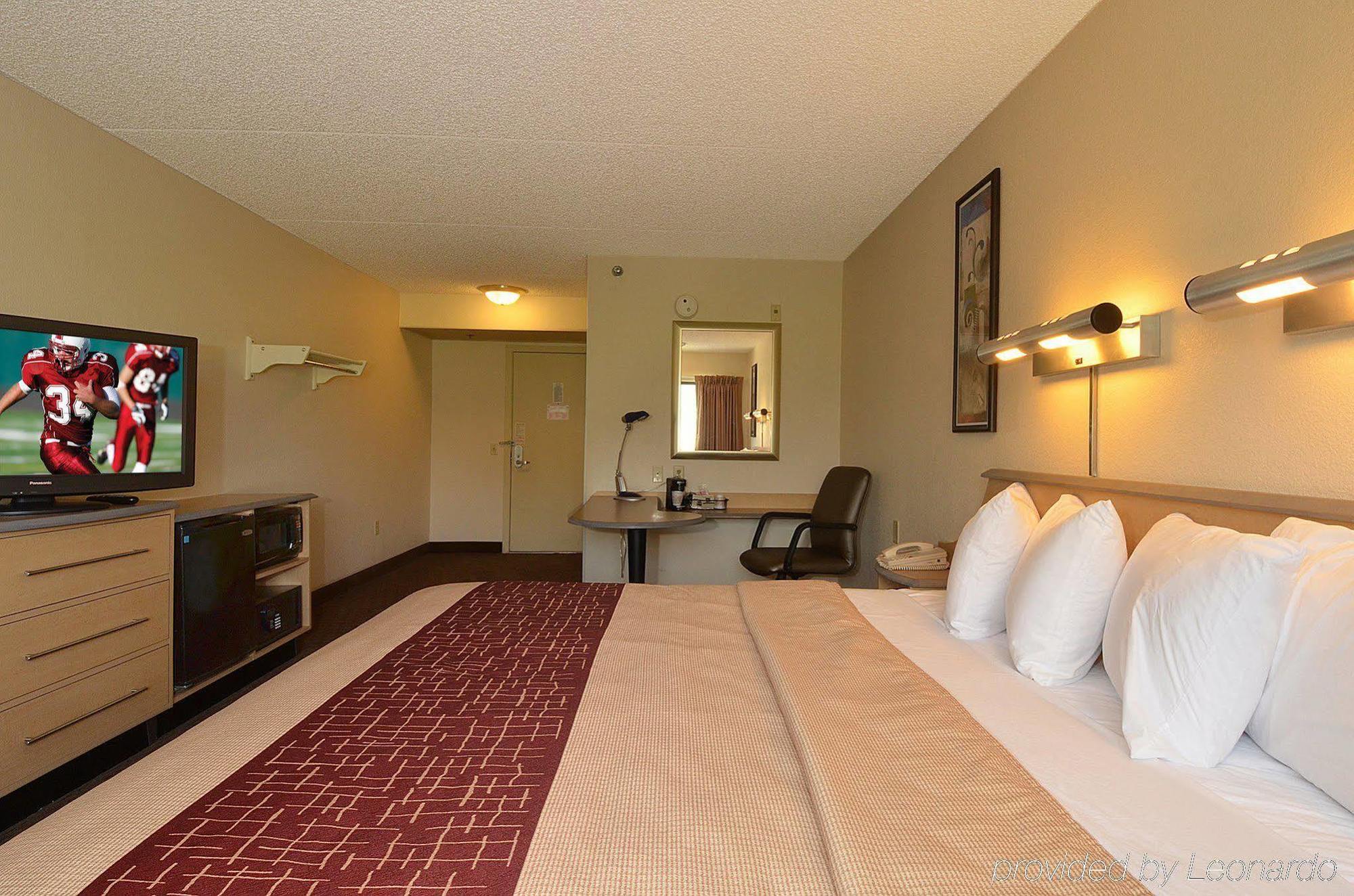 Red Roof Inn Detroit - Roseville St Clair Shores Экстерьер фото